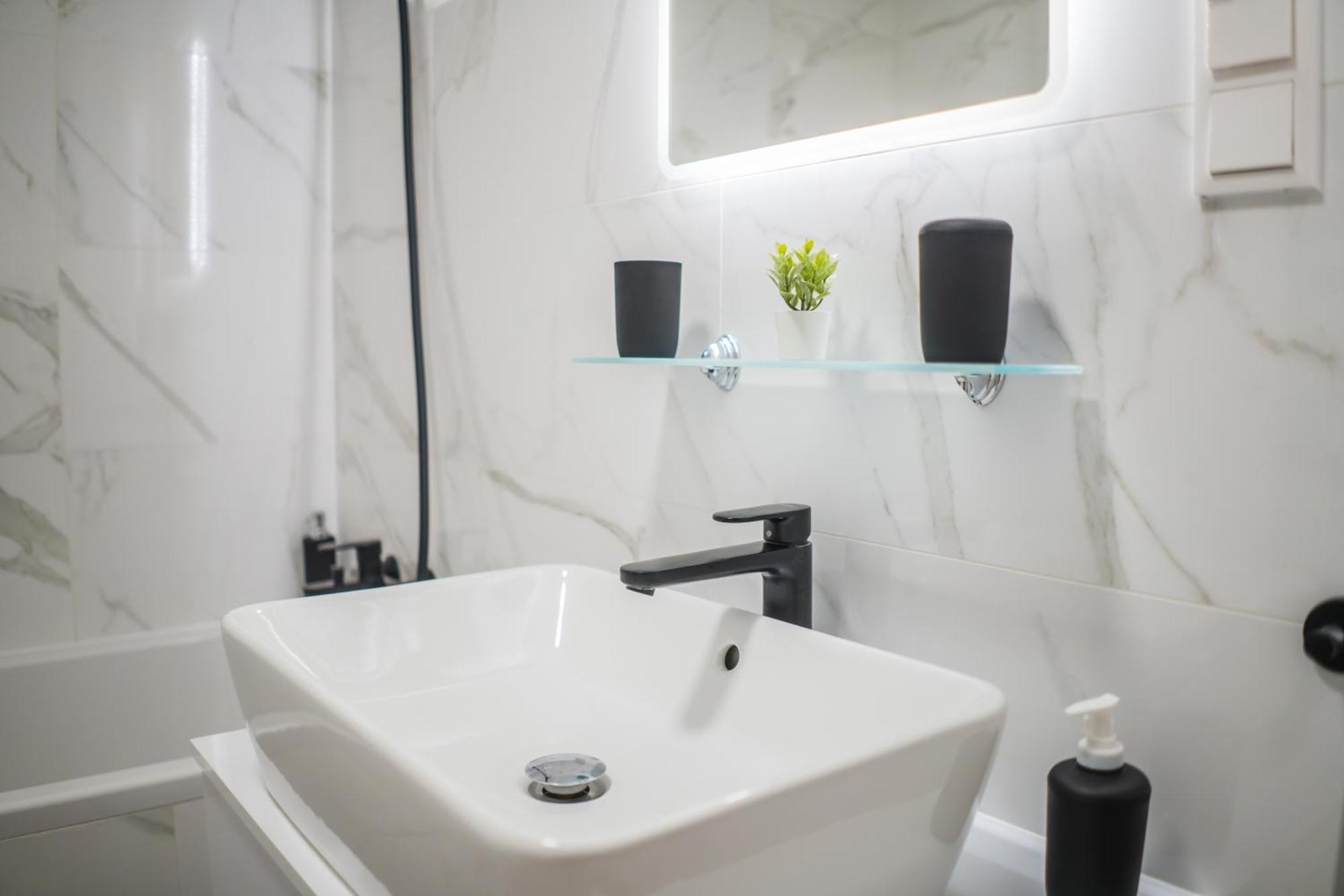 Myflat Wave 36 Suite Siofok Ngoại thất bức ảnh