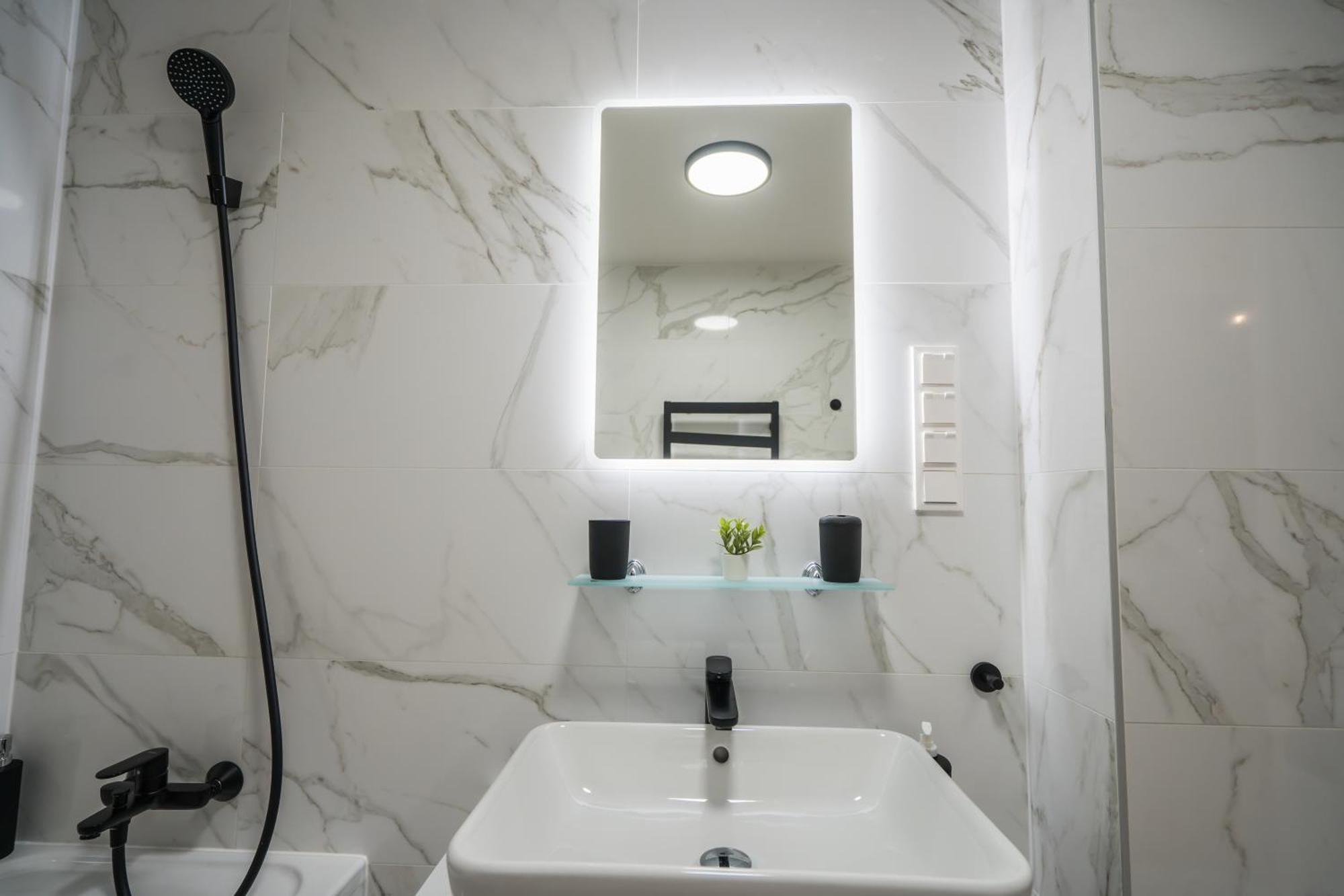 Myflat Wave 36 Suite Siofok Ngoại thất bức ảnh